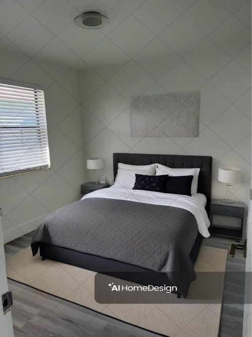 61-59 E 20th St, Hialeah, FL, 33010-2725 | Card Image