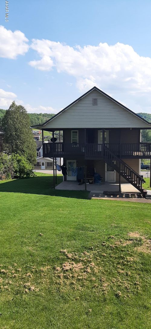 2209 Philadelphia Avenue, Northern Cambria, PA, 15714 | Card Image