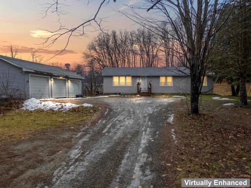 80 Mountain Rd, Pittsfield, NH, 03263-3907 | Card Image