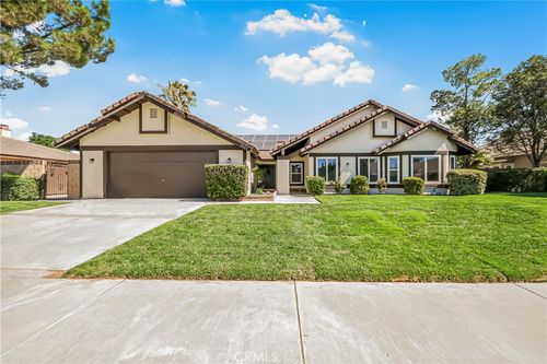 2527 Ryans Pl, Lancaster, CA, 93536-5353 | Card Image