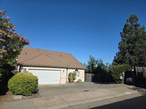 2908 Robin Rd, Valley Springs, CA, 95252-8889 | Card Image