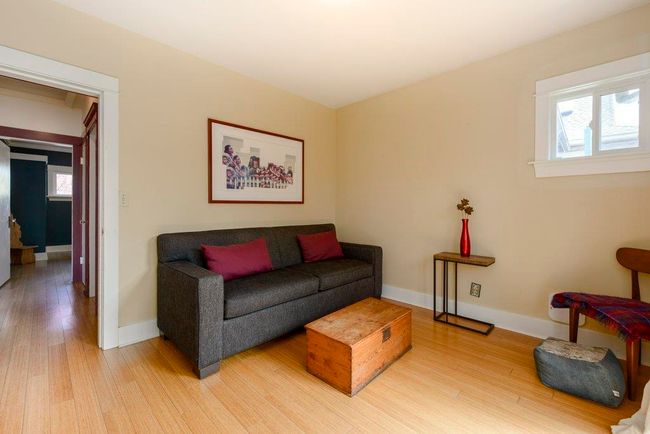 104 E 24 Th Ave, House other with 4 bedrooms, 2 bathrooms and 1 parking in Vancouver BC | Image 9
