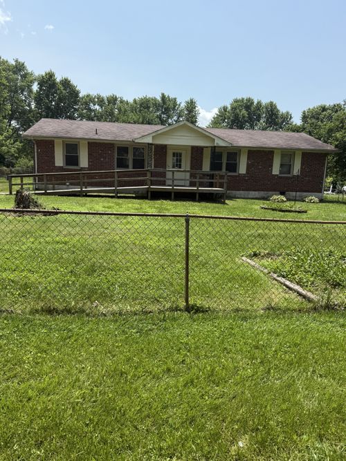 506 Gale Dr, Clarksville, TN, 37040-5907 | Card Image