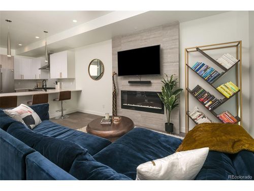 4-1616 Irving St, Denver, CO, 80204-2090 | Card Image