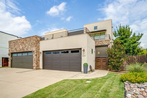 307 Templeton Dr, Fort Worth, TX, 76107-1929 | Card Image