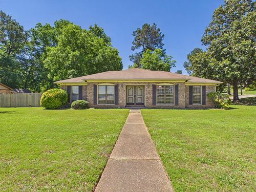 1332 Autumnridge Dr, Columbus, GA, 31904-3066 | Card Image