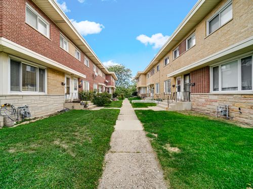 f-9457 Niles Center Rd, Skokie, IL, 60076-1349 | Card Image