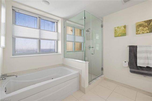 APT-2907 - 3000 Oasis Grand Blvd, Condo with 3 bedrooms, 3 bathrooms and 1 parking in FORT MYERS FL | Image 14