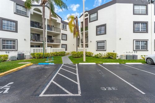 g103-9735 Fontainebleau Blvd, Miami, FL, 33172-6724 | Card Image