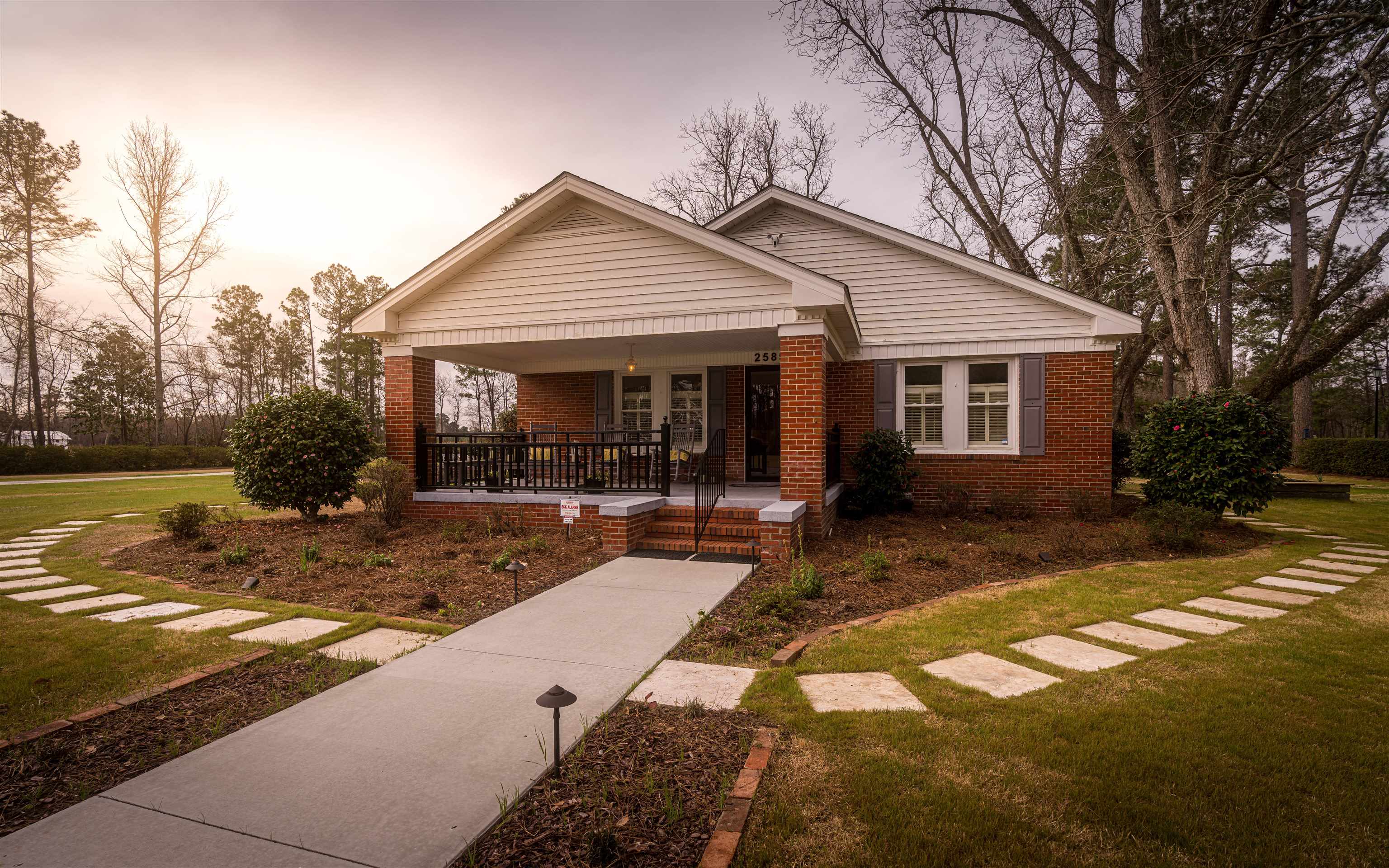 2589 Sidney Cherry Grove Rd, Clarendon, NC 28432
