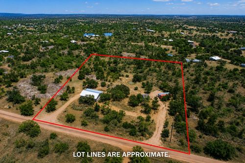 209 River Park Dr, Llano, TX, 78643-2583 | Card Image
