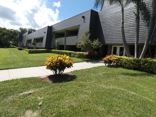 20-305-36750 Us Highway 19 N, PALM HARBOR, FL, 34684-1239 | Card Image