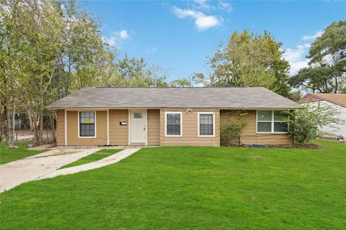 6043 Lyndhurst Dr, Houston, TX, 77033-1315 | Card Image