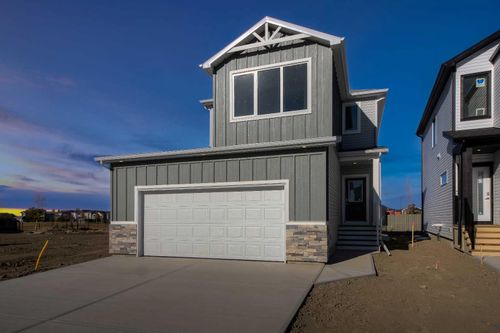 {{alt}} | Card Image