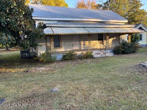 301 S Branch St, Elm City, NC, 27822-8796 | Card Image