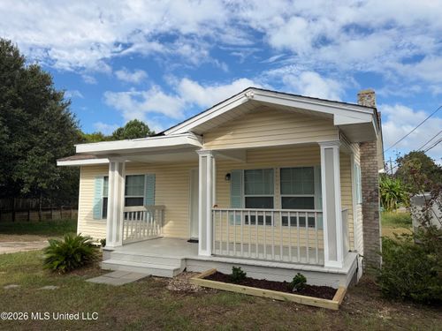 4306 Ford St, Gulfport, MS, 39501-1332 | Card Image