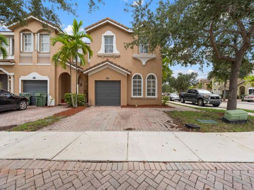 1442 Se 26th Ave, Homestead, FL, 33035-2119 | Card Image