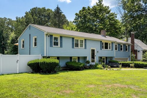 282 Crescent St, West Bridgewater, MA, 02379-1424 | Card Image
