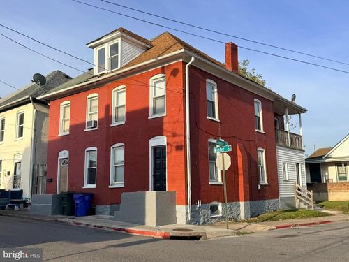 121 Winter St, HAGERSTOWN, MD, 21740-4642 | Card Image