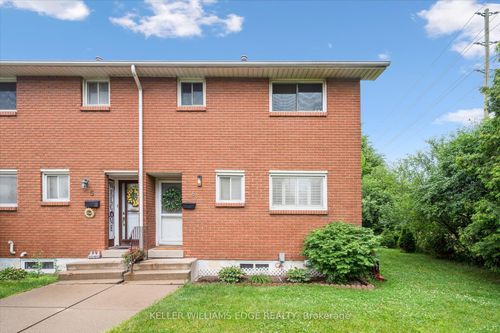 6-161 Berkindale Dr, Hamilton, ON, L8E1M6 | Card Image