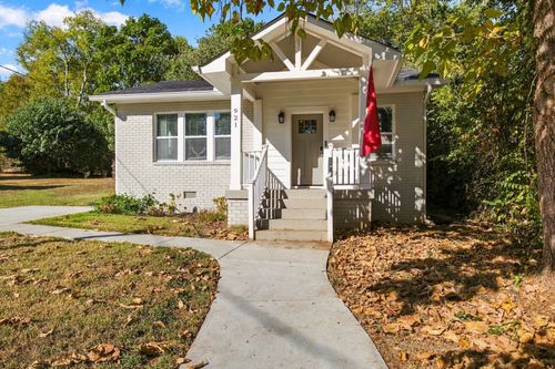 921 42nd Ave N, Nashville, TN, 37209-2329 | Card Image