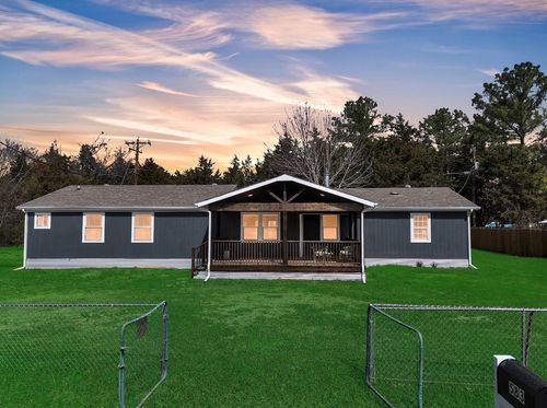 583 Hillcrest Cir, Gordonville, TX, 76245-2505 | Card Image