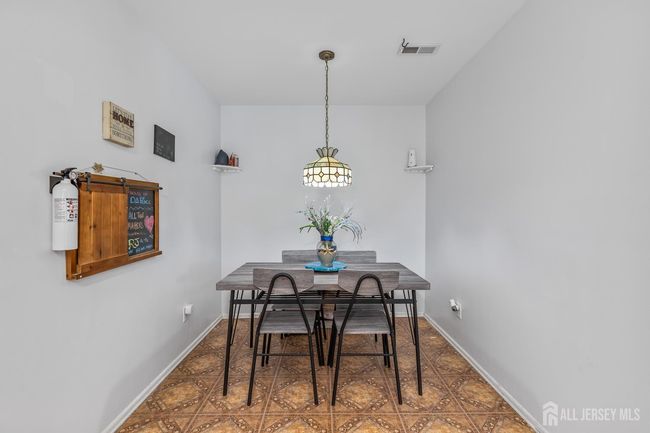 54 Kensington Dr, Townhouse with 3 bedrooms, 2 bathrooms and null parking in Piscataway NJ | Image 9