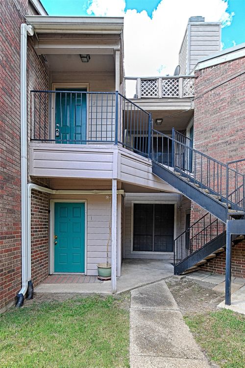 apt-2-8545 Midpark Rd, Dallas, TX, 75240-4061 | Card Image
