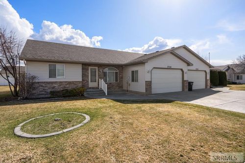 3726 Briar Creek Ln, Ammon, ID, 83406-4688 | Card Image