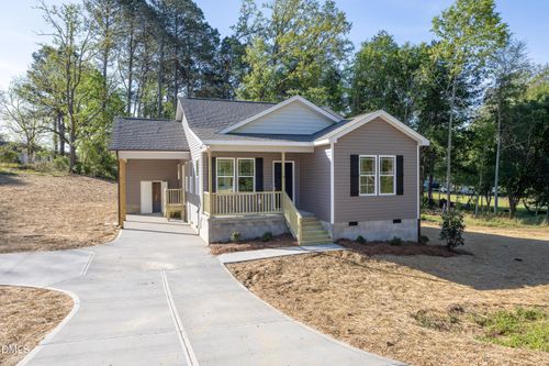201 W Hamer St, Coats, NC, 27521 | Card Image