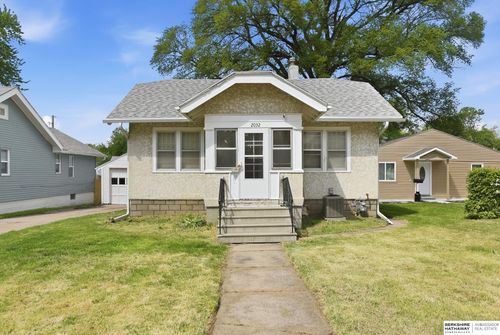 2032 N 65th Ave, Omaha, NE, 68104-4704 | Card Image