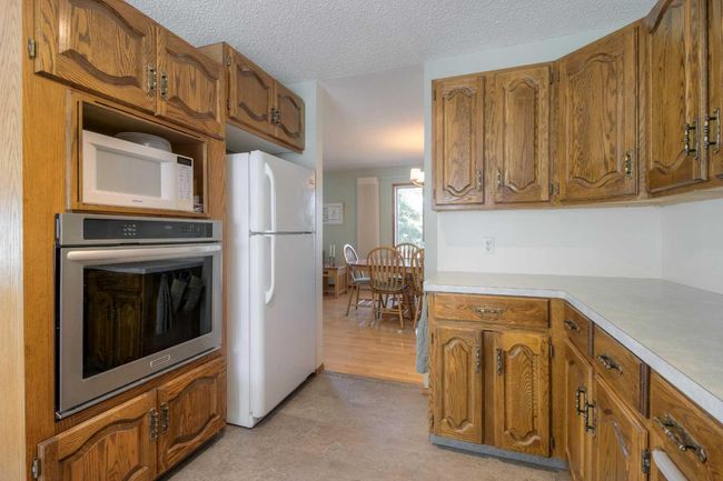 6 Tudor Cres S, House detached with 6 bedrooms, 3 bathrooms and 4 parking in Lethbridge AB | Image 14