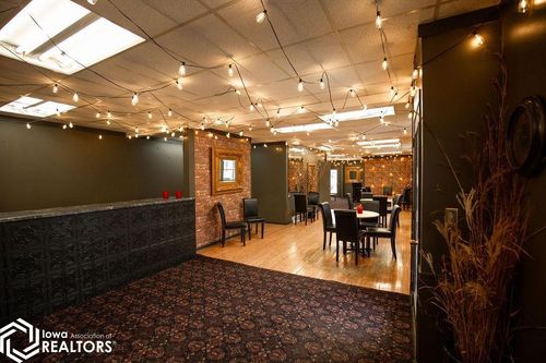 4 E Call St, Algona, IA, 50511-2401 | Card Image