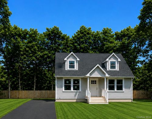 66 W Rugby Drive, Brookhaven, NY, 11967 | Card Image