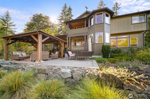 1777 Forest Hill Rd, Camano Island, WA, 98282-6384 | Card Image