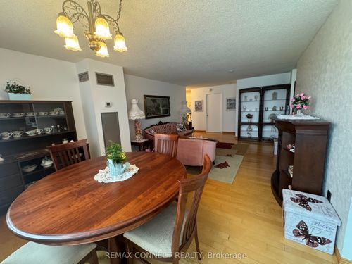 428-326 Major Mackenzie Dr E, Richmond Hill, ON, L4C8T4 | Card Image