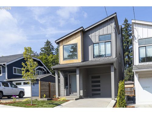 7921 Sw 74th Ave, Portland, OR, 97223-9310 | Card Image