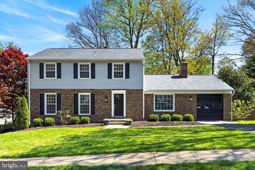 4915 King Solomon Dr, ANNANDALE, VA, 22003-4045 | Card Image