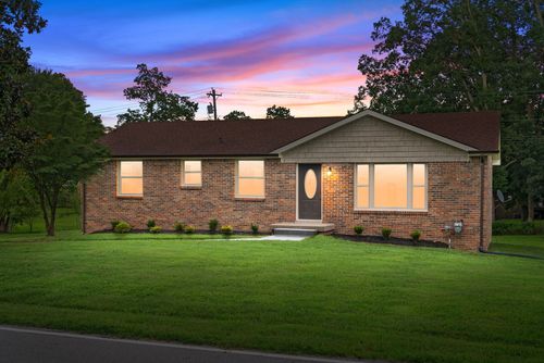5009 Collinwood Dr, Clarksville, TN, 37042-6112 | Card Image
