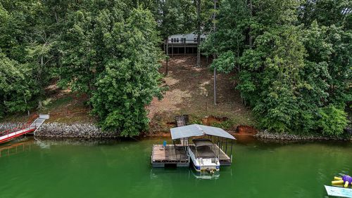313 Lakeview Dr, Townville, SC, 29689-3038 | Card Image