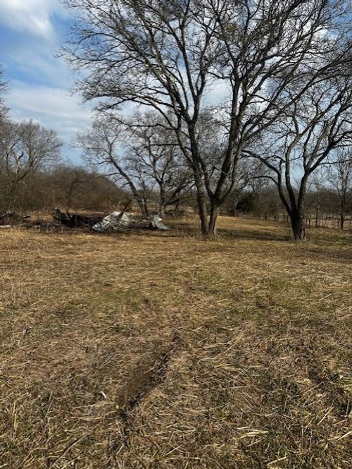 320 E Ford St, Bells, TX, 75414-3018 | Card Image