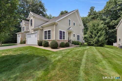 105-105 Turtlebrook Ln, Bristol, CT, 06010-1603 | Card Image