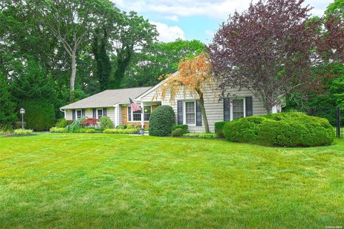 o-22 Oconnell Ct, Great River, NY, 11739-3016 | Card Image