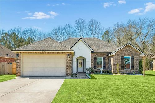 39301 Franklin St, Ponchatoula, LA, 70454-7641 | Card Image