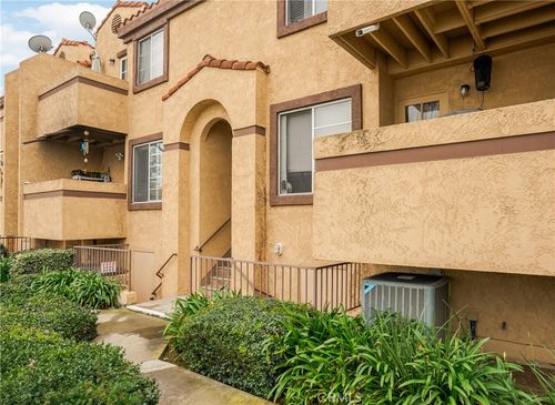 6-8615 Beverly Blvd, Pico Rivera, CA, 90660-1951 | Card Image