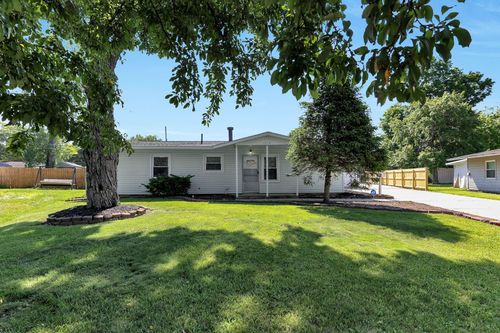 1116 Gibson Rd, Reynoldsburg, OH, 43068-2122 | Card Image