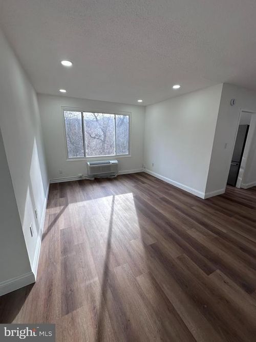 apt-309-1907 Marion Barry Ave Se, WASHINGTON, DC, 20020-4684 | Card Image