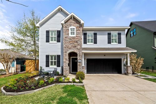 1316 Woodcrest Dr, Houston, TX, 77018-5254 | Card Image
