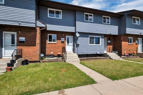 204-4516 47 St, Innisfail, AB, T4G1P5 | Card Image