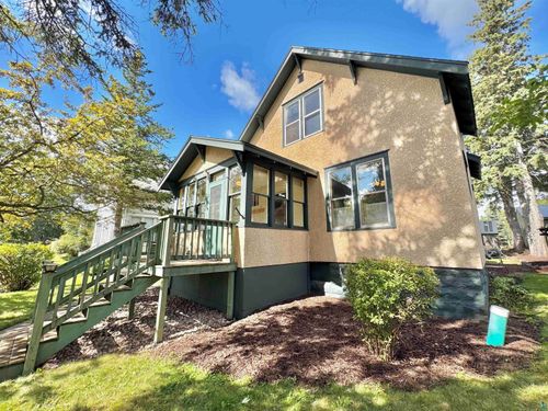 521 8th Ave, Two Harbors, MN, 55616-1307 | Card Image